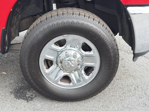 Used 2017 RAM 2500 SLT AWD/4WD image 32