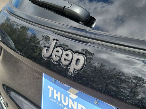 New 2026 Jeep Compass Latitude image 6