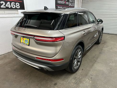 Used 2020 Lincoln Corsair FWD w/ Premium Package image 3