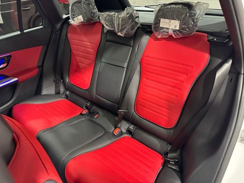 New 2026 Mercedes-Benz GLC 300 4MATIC image 17