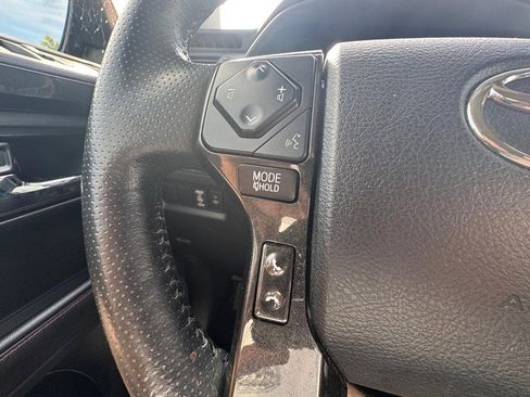 Used 2024 Toyota 4Runner TRD Off-Road Premium image 18