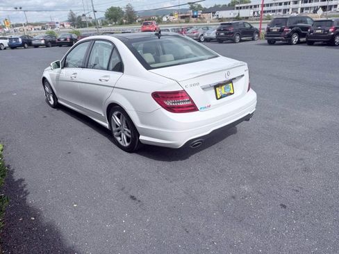Used 2013 Mercedes-Benz C 300 4MATIC Sedan image 4