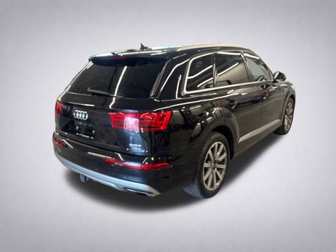Used 2017 Audi Q7 3.0T Prestige AWD/4WD image 3