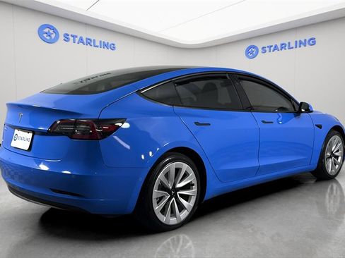 Used 2021 Tesla Model 3 Standard Range Plus image 8