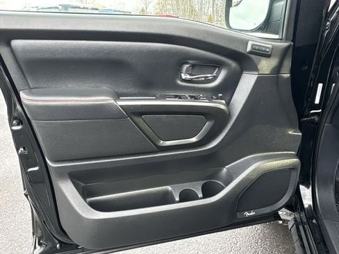 Used 2021 Nissan Titan PRO-4X w/ Pro-4x Convenience Package image 23