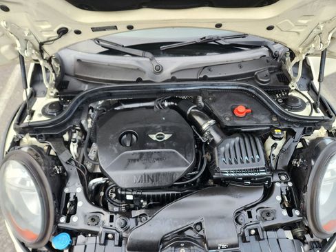 Used 2016 MINI Cooper 4-Door Hardtop w/ Cold Weather Package image 34