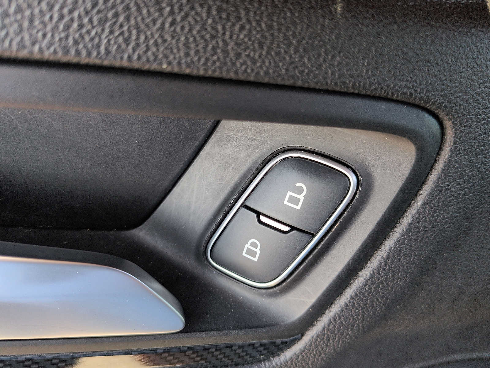 Used 2025 Ford Escape ST-Line Select AWD/4WD image 14