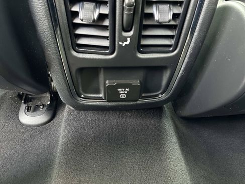 Used 2020 Jeep Grand Cherokee Altitude AWD/4WD image 16