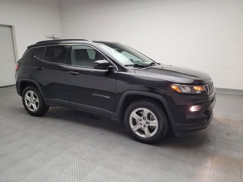 Used 2024 Jeep Compass Latitude image 11