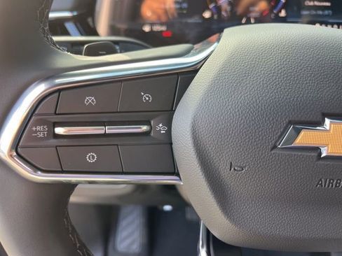 New 2026 Chevrolet Suburban LS image 18