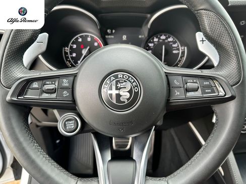 Used 2023 Alfa Romeo Stelvio Sprint image 14