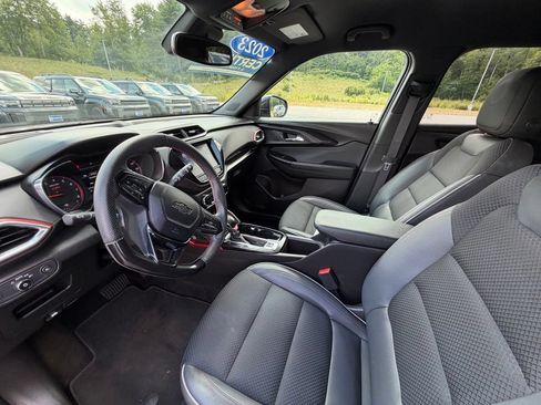 Used 2023 Chevrolet TrailBlazer RS w/ Convenience Package AWD/4WD image 7
