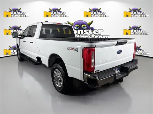 Used 2024 Ford F350 XLT image 7