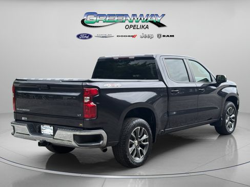 Used 2022 Chevrolet Silverado 1500 LT AWD/4WD image 6