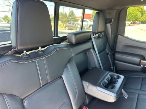 Used 2019 Chevrolet Silverado 1500 High Country AWD/4WD image 22