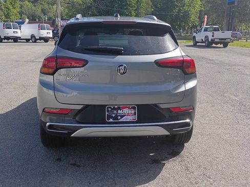 Used 2023 Buick Encore GX Essence w/ Experience Buick Package FWD image 5