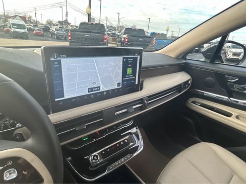 New 2025 Lincoln Corsair Grand Touring image 37