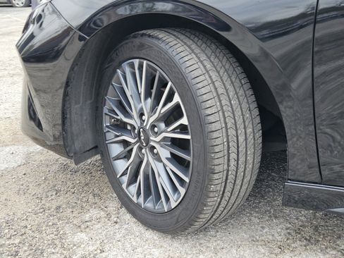 Used 2024 Kia Forte GT-Line image 33