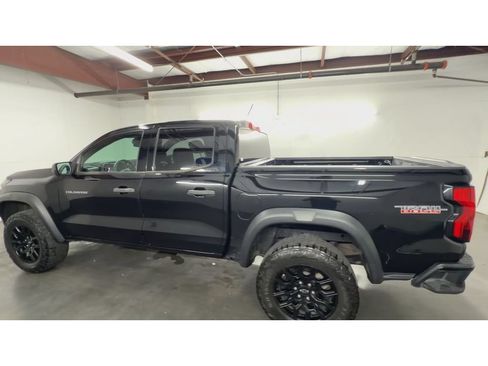 Used 2023 Chevrolet Colorado Trail Boss w/ Advanced Trailering Package AWD/4WD image 6