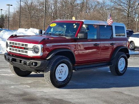 Certified 2025 Ford Bronco Heritage Edition image 3