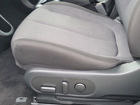 Certified 2024 Hyundai Ioniq 5 SE image 18