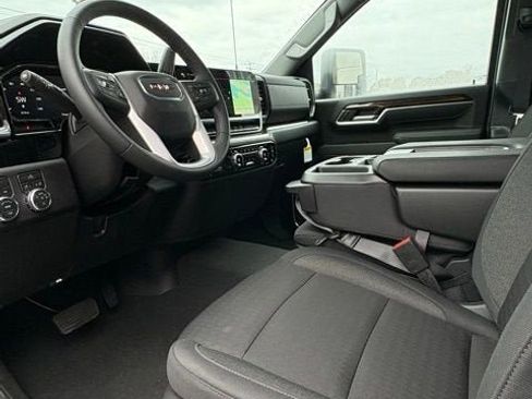 New 2026 GMC Sierra 2500 SLE w/ SLE Value Package; image 16