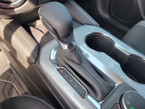 Used 2026 Chevrolet Blazer LT image 21