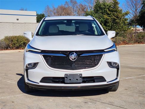 Used 2023 Buick Enclave Essence w/ Sport Touring Edition image 2