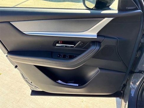 Certified 2025 MAZDA CX-70 3.3 Turbo w/ Premium Package image 13