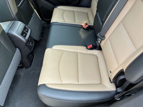 Used 2024 Chevrolet Equinox Premier FWD image 15
