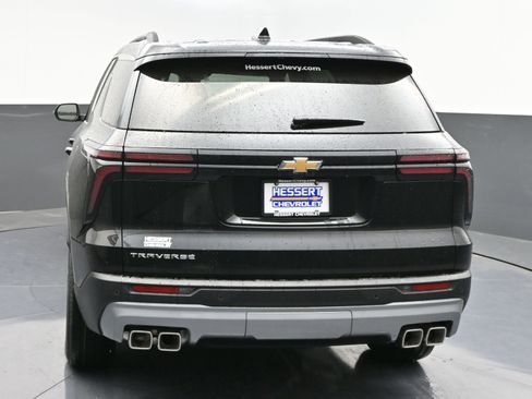 New 2026 Chevrolet Traverse LT FWD image 6