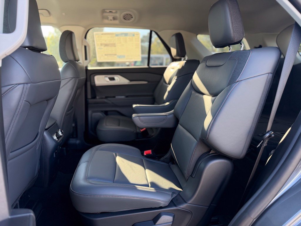 New 2026 Ford Explorer Active w/ Active Comfort Package AWD/4WD image 14