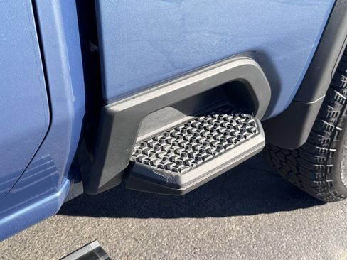 Used 2024 GMC Sierra 2500 Denali w/ Denali Reserve Package image 41