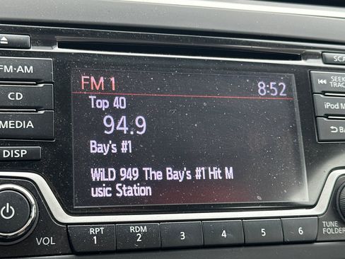 Used 2018 Nissan Sentra S image 22