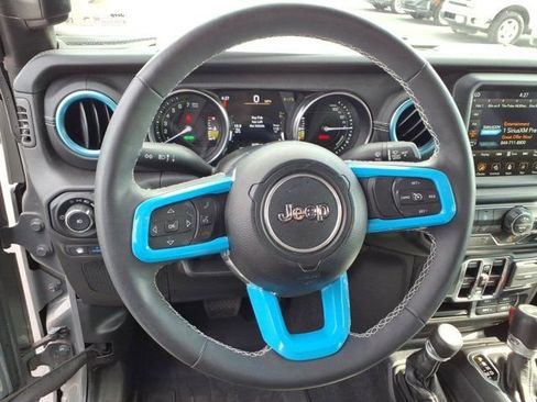 Used 2023 Jeep Wrangler Unlimited Sahara w/ Cold Weather Group image 7