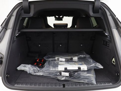 New 2026 BMW iX xDrive45 w/ Climate Comfort Package image 18