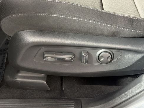 Used 2024 Honda CR-V EX image 14