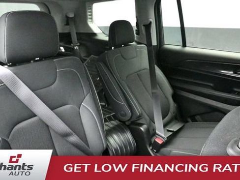 Used 2022 Jeep Grand Cherokee L Laredo w/ Luxury Tech Group I AWD/4WD image 13