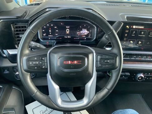 Used 2025 GMC Sierra 1500 SLT image 19