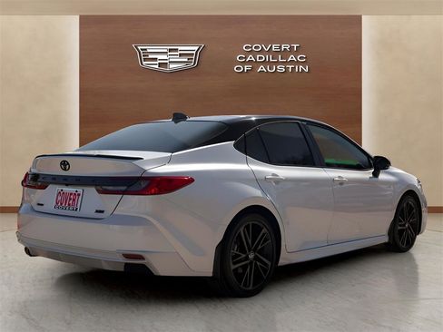 Used 2025 Toyota Camry XSE image 4