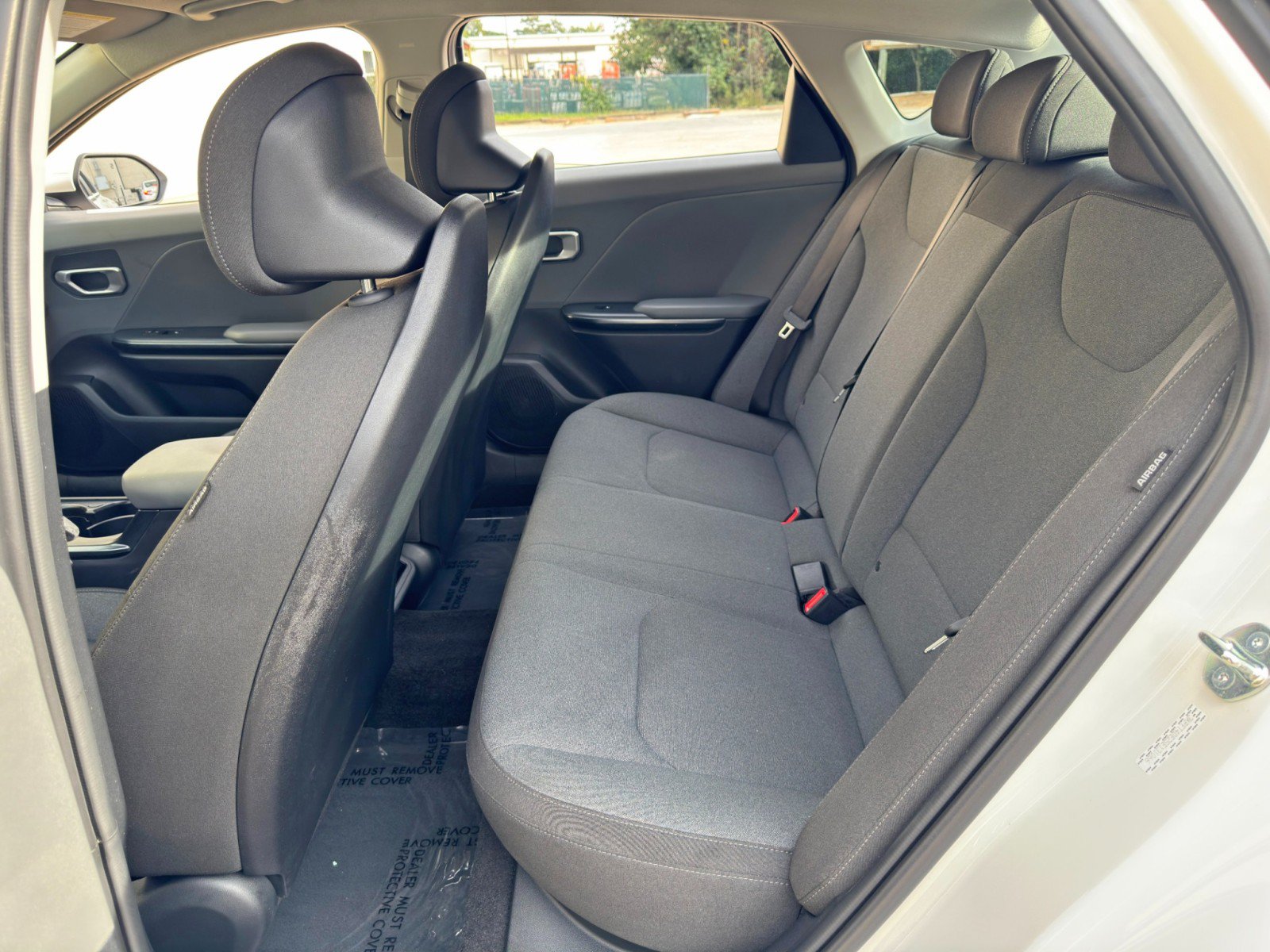 Used 2025 Kia K4 FWD image 33