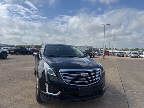 Used 2019 Cadillac XT5 Premium Luxury w/ Advanced Security Package image 3
