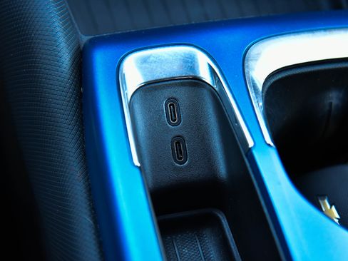 Used 2024 Chevrolet Equinox EV LT w/ LPO, Trailering Package image 33