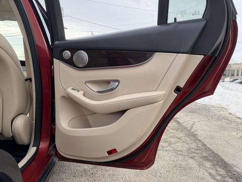 Used 2021 Mercedes-Benz GLC 300 GLC 300 image 17