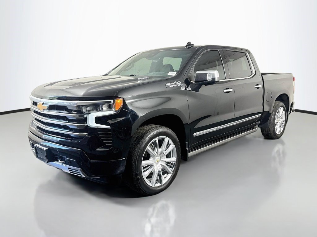 Used 2024 Chevrolet Silverado 1500 High Country AWD/4WD image 4