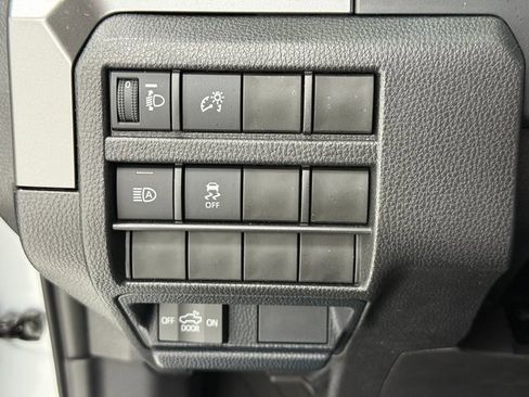 Used 2025 Toyota Tacoma SR5 image 10