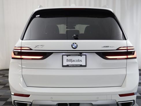 Used 2026 BMW X7 xDrive40i w/ Premium Package AWD/4WD image 15