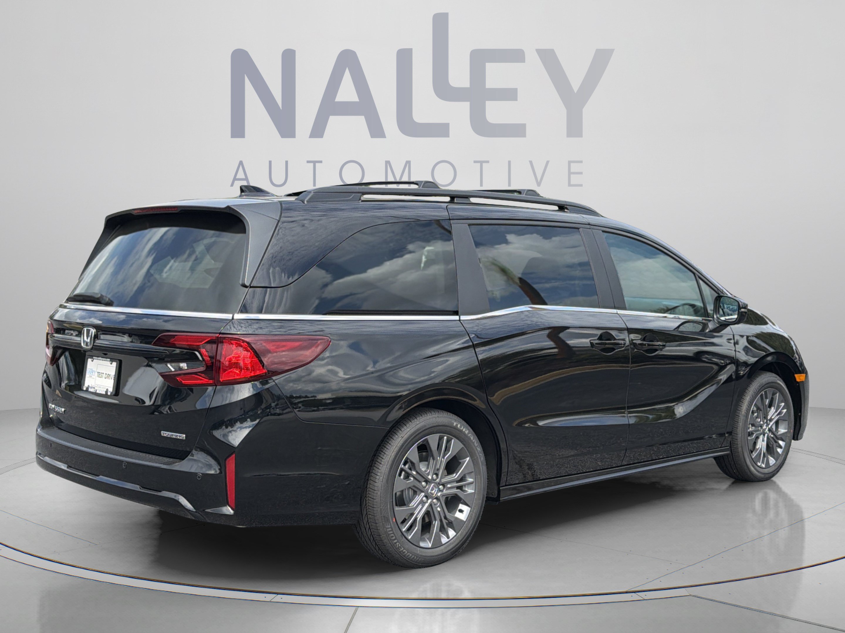New 2027 Honda Odyssey Touring image 5