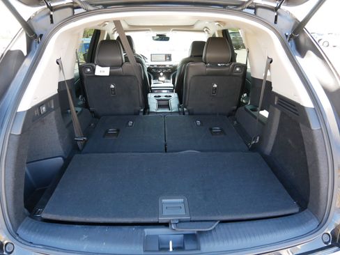 Used 2024 Acura MDX SH-AWD w/ Technology Package image 19
