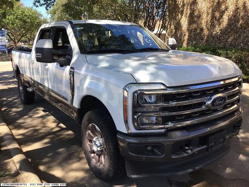 Used 2023 Ford F350 King Ranch w/ FX4 Off-Road Package AWD/4WD image 4